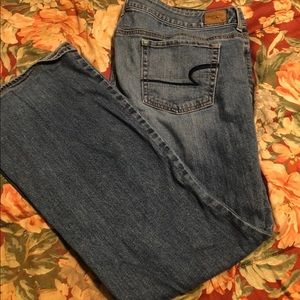 American Eagle stretch. 18